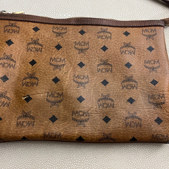 MCM Small Vintage Visetos Original Pouch Purse - Picture 4 of 4